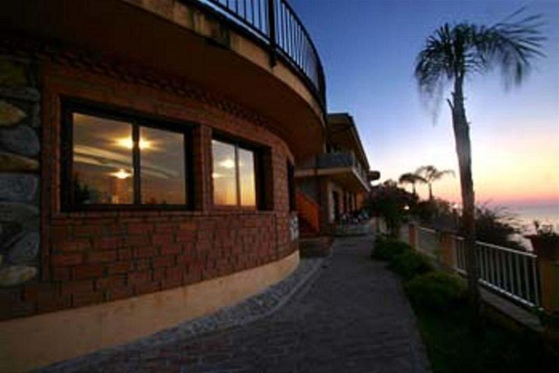 Blue Paradise Villaggio Parghelia Exterior photo