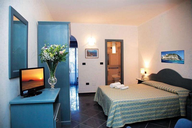 Blue Paradise Villaggio Parghelia Exterior photo